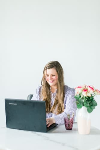 Happy Sparrow Marketing logo